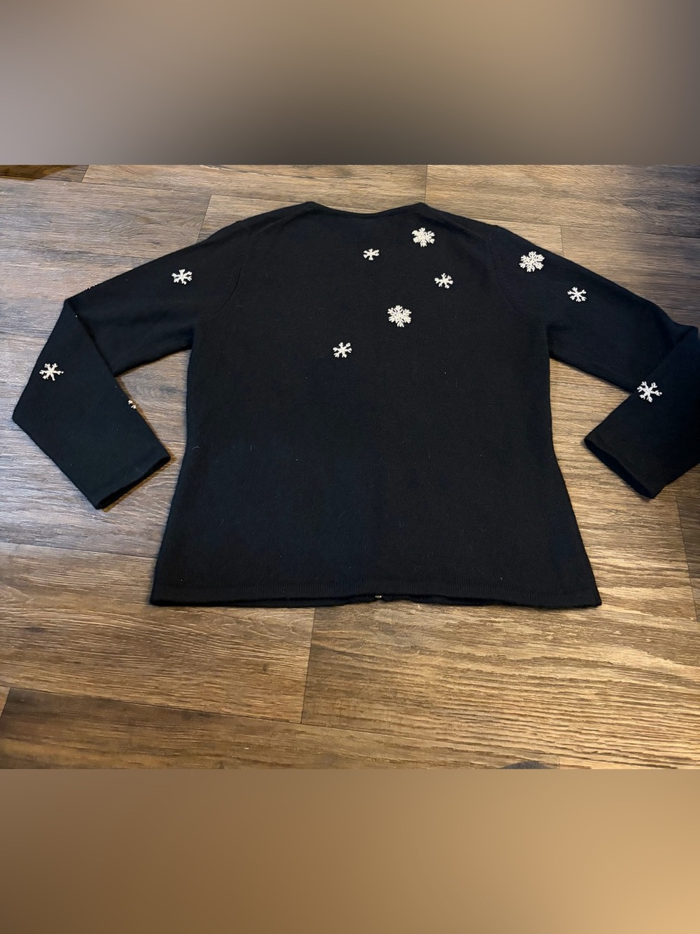 Talbots Women’s Black Lambswool Angora Embroidered Snowflakes Angel Cardigan M - Picture 7 of 7